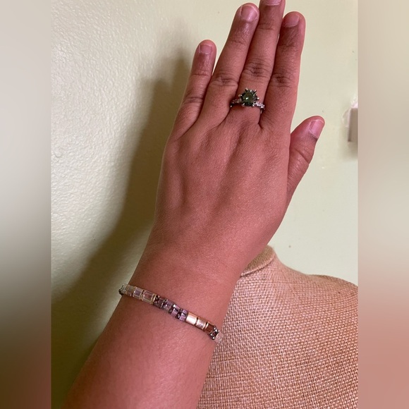 Elegant Lia Sophia Silver Pendant Necklace and Beaded Bracelet - Picture 7 of 9